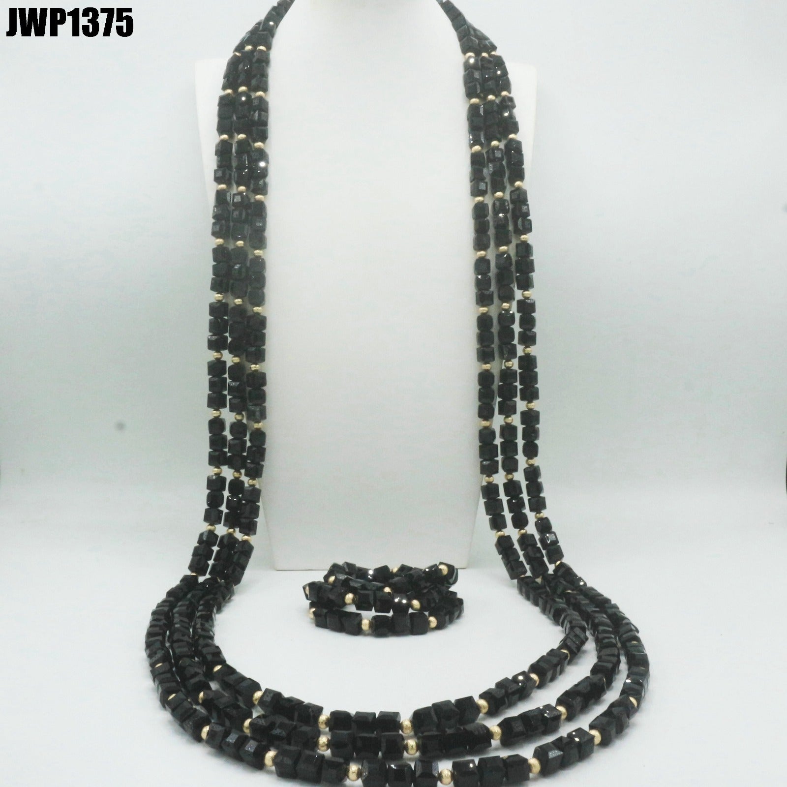 JEWELRY SET- CORAL BEAD