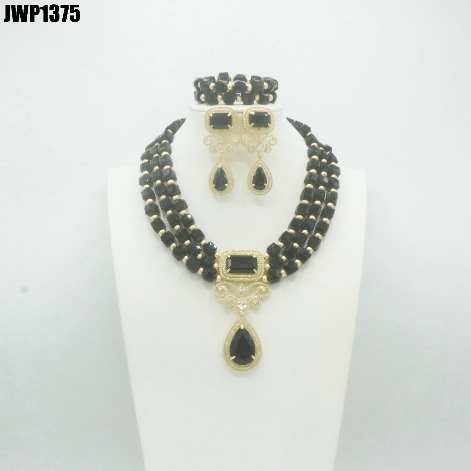 JEWELRY SET- CORAL BEAD